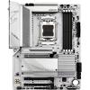 GIGABYTE B650 AORUS Elite AX ICE